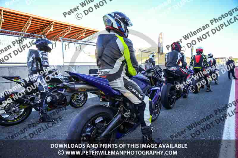 cadwell no limits trackday;cadwell park;cadwell park photographs;cadwell trackday photographs;enduro digital images;event digital images;eventdigitalimages;navarra;no limits trackdays;peter wileman photography;racing digital images;trackday digital images;trackday photos